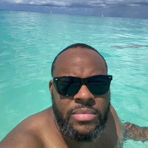 Meet your Posher, Carnell